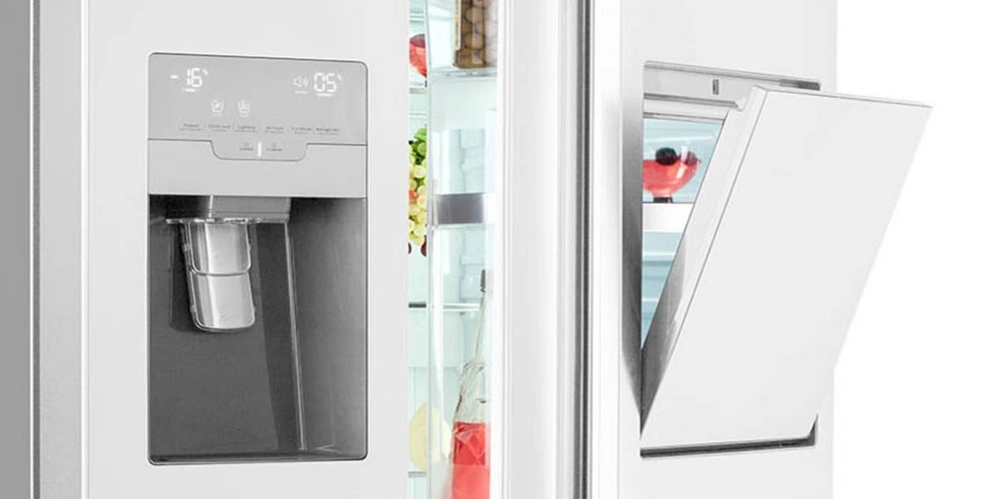  ویژگی Home Bar یا درب بار در یخچال فریزر ساید بای ساید دو درب 28 فوت مدل KAG90AI20