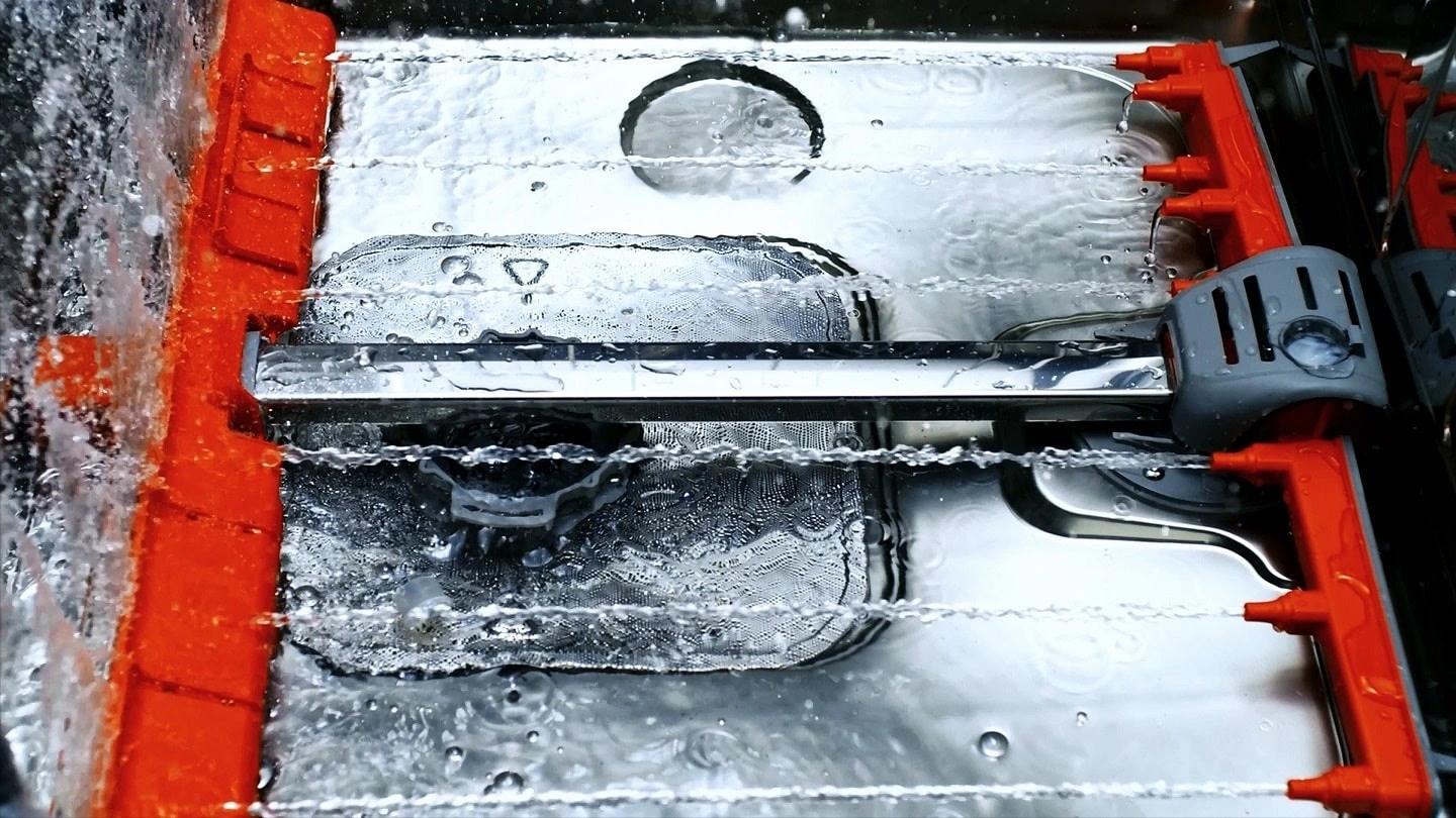 فناوری WaterWall ظرفشویی 14 نفره 3 سبد سامسونگ مدل DW60M9530FS